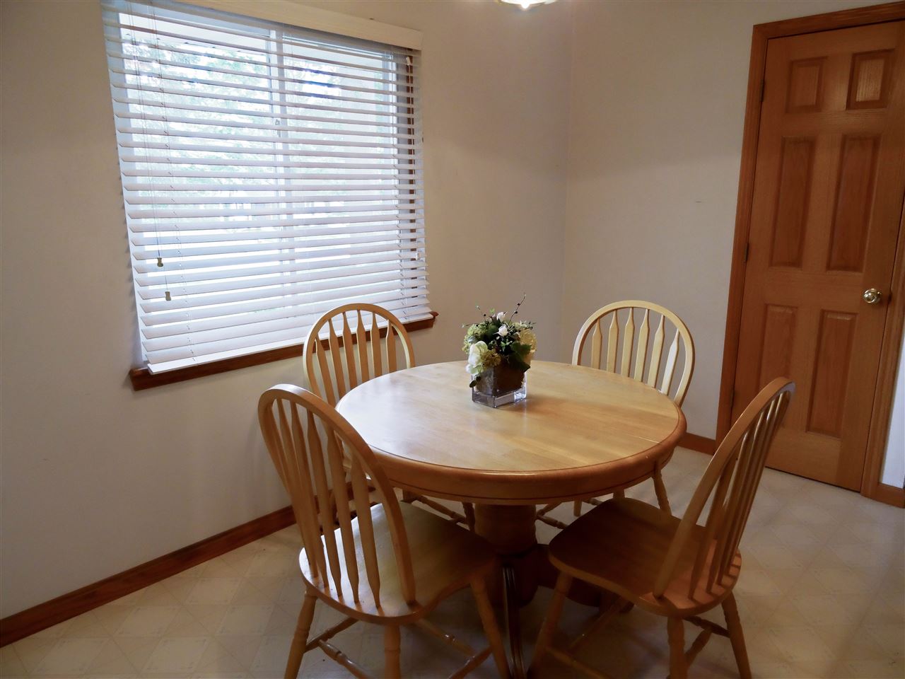 6621 Old State Road Evansville, IN 47710 - Photo 11 of 25 Gallery Image 11