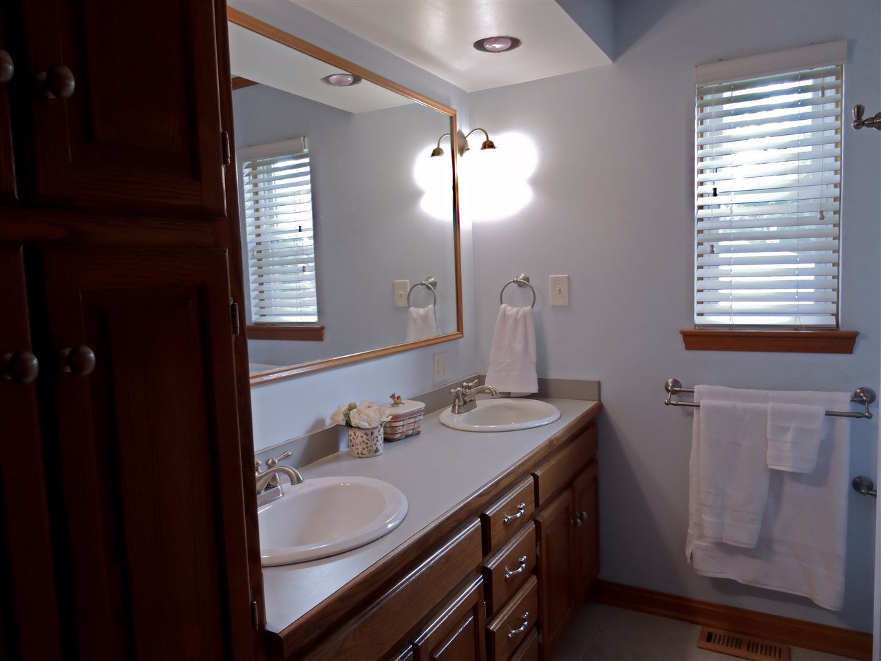 6621 Old State Road Evansville, IN 47710 - Photo 15 of 25 Gallery Image 15