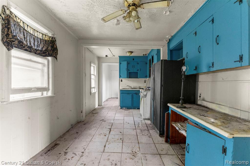 8070 West Point Street Taylor, MI 48180 - Photo 4 of 15