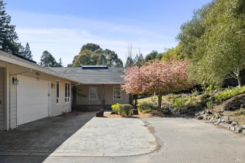 $1,595,000 | 3750 Deer Meadow Lane, Occidental, CA 95465