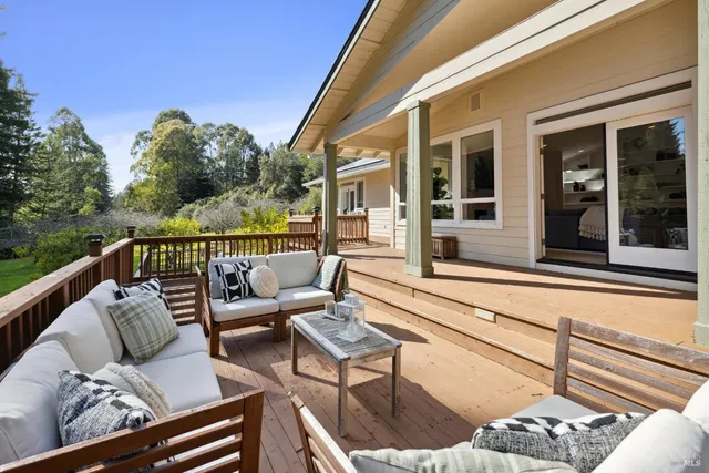 $1,595,000 | 3750 Deer Meadow Lane, Occidental, CA 95465