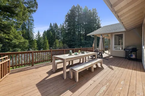 $1,595,000 | 3750 Deer Meadow Lane, Occidental, CA 95465