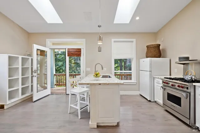 $1,595,000 | 3750 Deer Meadow Lane, Occidental, CA 95465