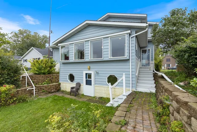 $219,000 | 220 Front Street, Cottonwood, MN 56229