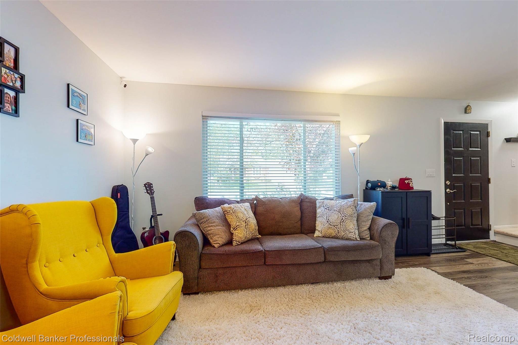1617 Dancer Drive Rochester, MI 48307 - Photo 9 of 43 8.jpg