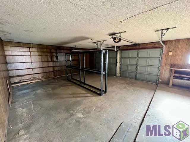 $326,500 | 203 Cedar Tree Drive, Thibodaux, LA 70301