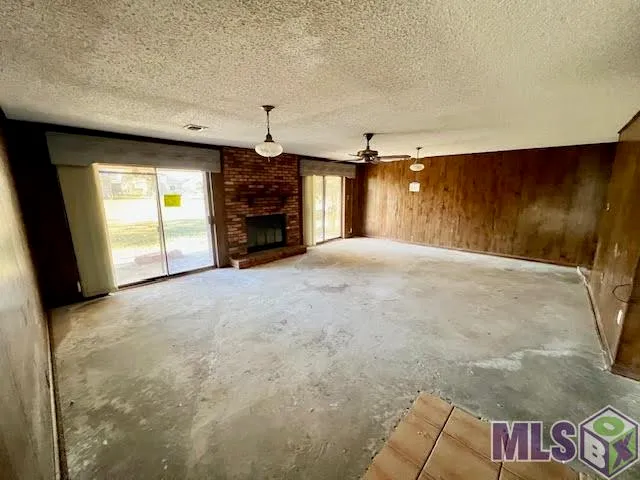 $326,500 | 203 Cedar Tree Drive, Thibodaux, LA 70301