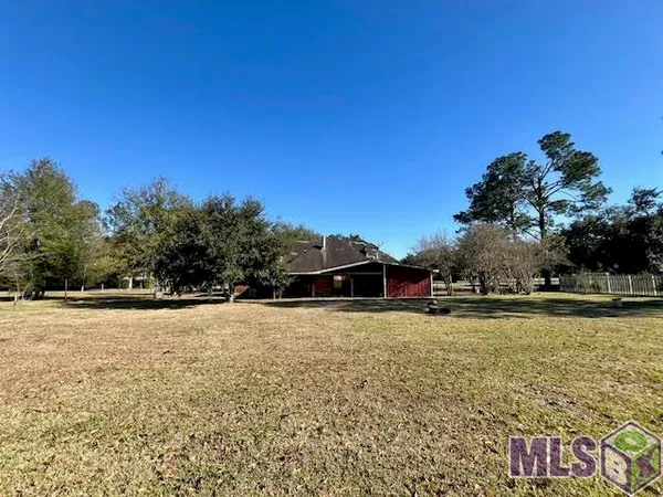 $115,000 | 203 Cedar Tree Drive, Thibodaux, LA 70301