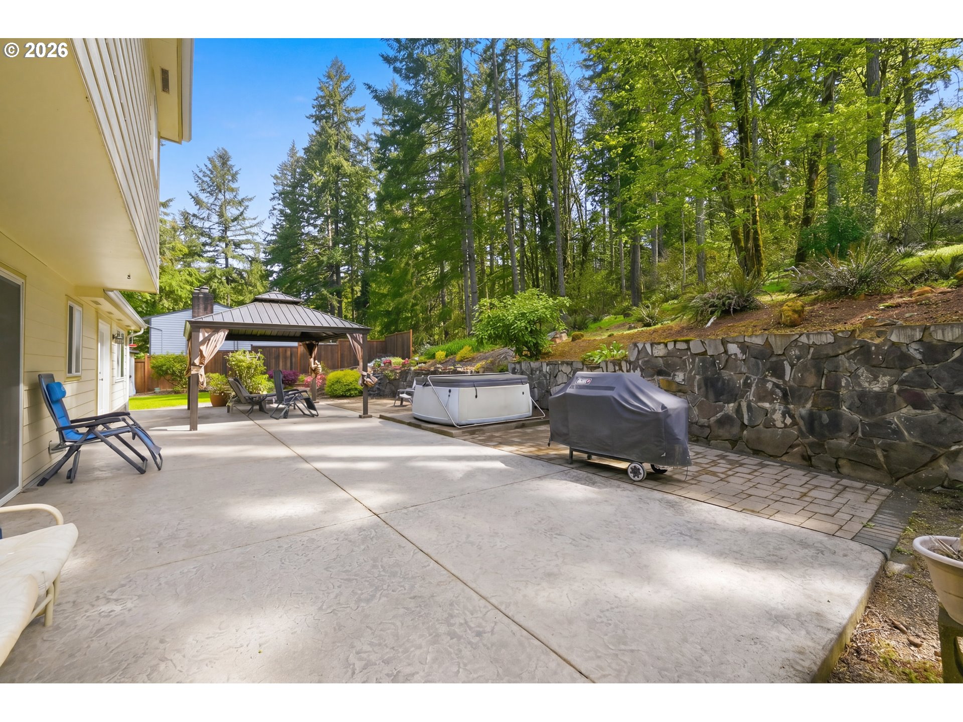 88119 Tiki Lane Springfield, OR 97478 - Photo 27 of 35 a view of outdoor space and yard