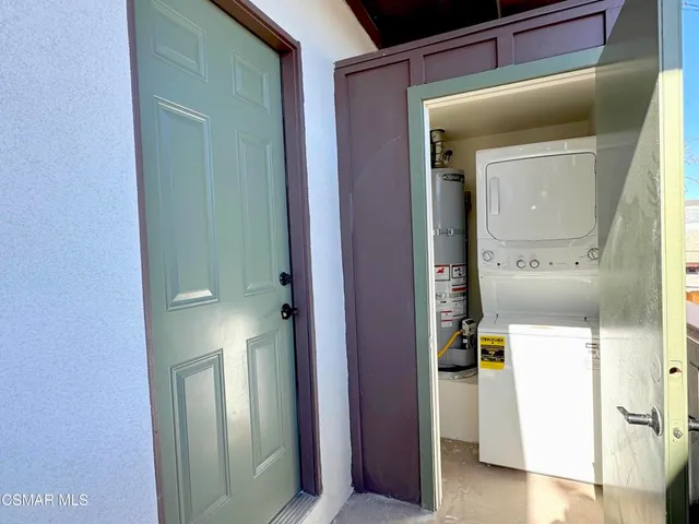 a view of walk in closet