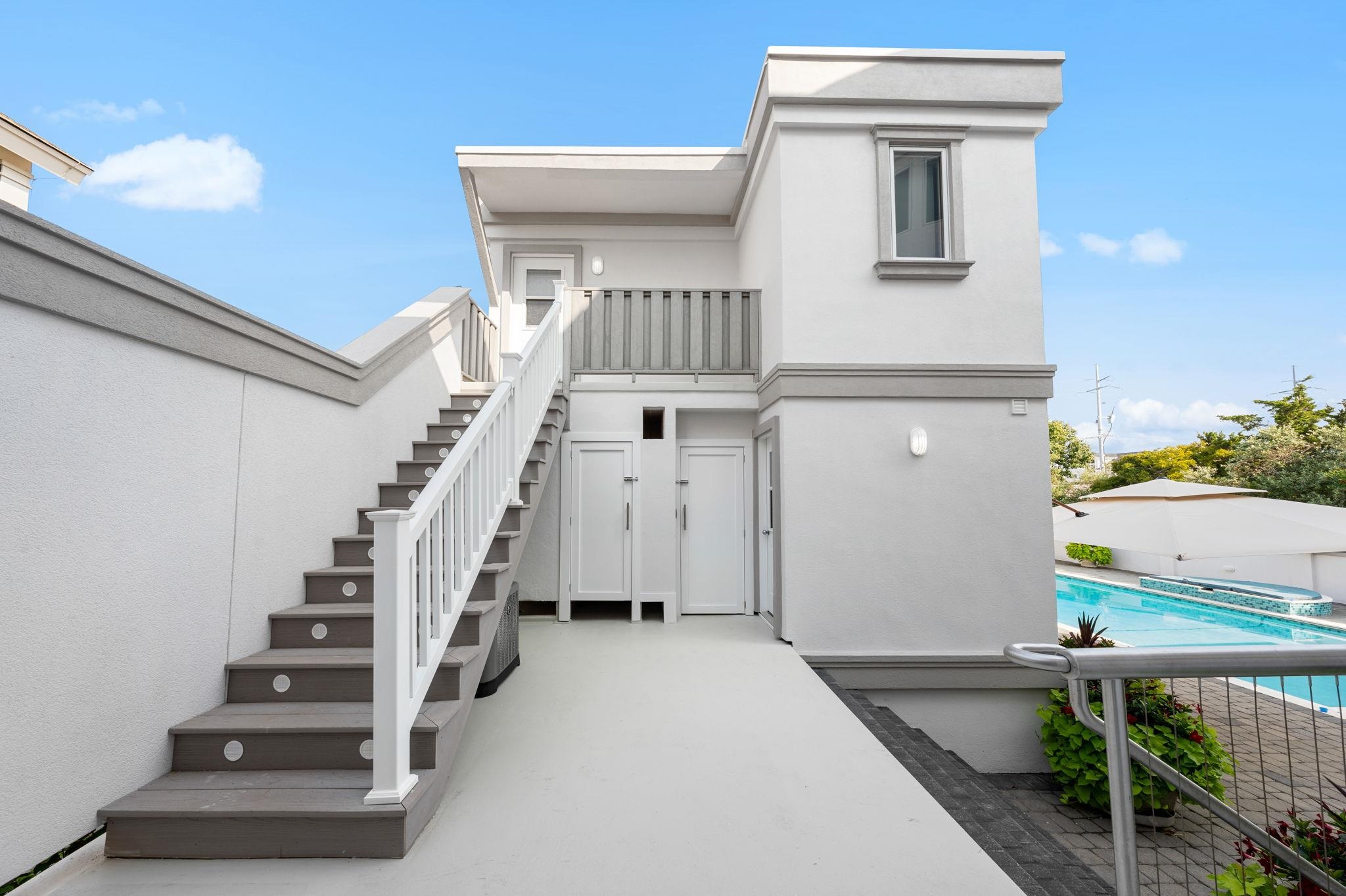 5878 Ocean Drive Avalon, NJ 08202 - Photo 43 of 50 a view of entryway with a front door