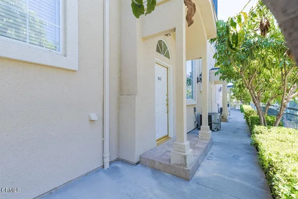 $4,600 | 4516 Ramsdell Avenue, Unit 103, La Crescenta, CA 91214