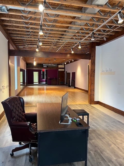 719 South State Street Chicago, IL 60605 - Photo 2 of 34 a view of a room with gym equipment