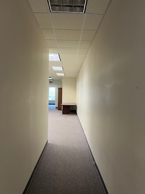 719 South State Street Chicago, IL 60605 - Photo 31 of 34 a view of a room with a garage