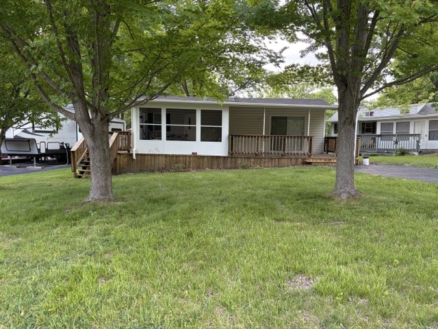 2795 East 28th Road Marseilles, IL 61341 - Photo 2 of 57 a house view with a garden space