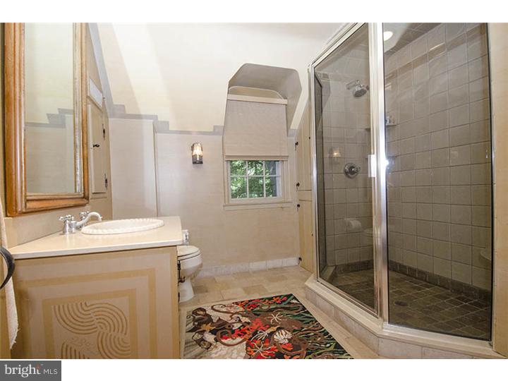 825 Chauncey Road Penn Valley, PA 19072 - Photo 17 of 25 Bedroom - Main