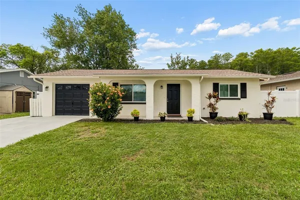 $2,300 | 8120 Brown Pelican Avenue, New Port Richey, FL 34653