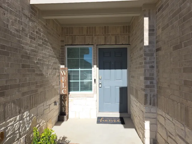 $1,895 | 18612 Cremello Dr Manor, Unit A, Manor, TX 78653