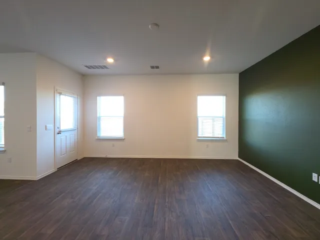 $1,895 | 18612 Cremello Dr Manor, Unit A, Manor, TX 78653