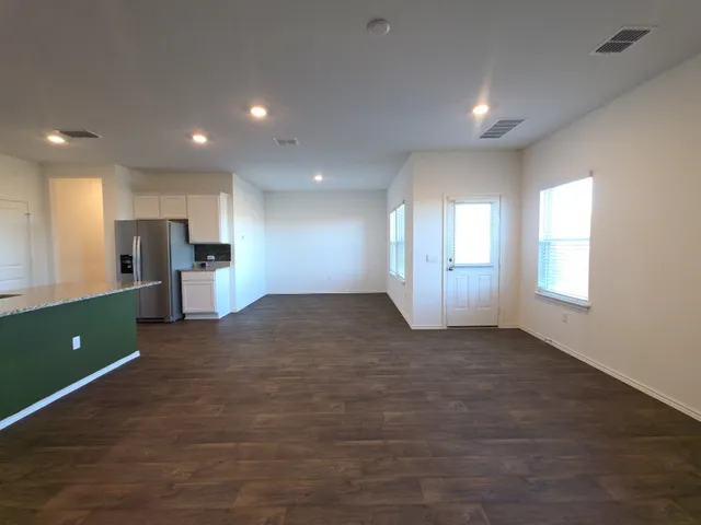 $1,895 | 18612 Cremello Dr Manor, Unit A, Manor, TX 78653