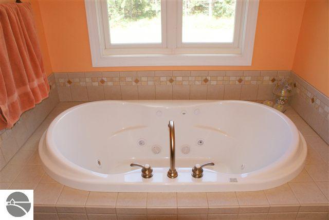 5572 South Betsie River Road Interlochen, MI 49643 - Photo 13 of 15 1718987-12.JPG