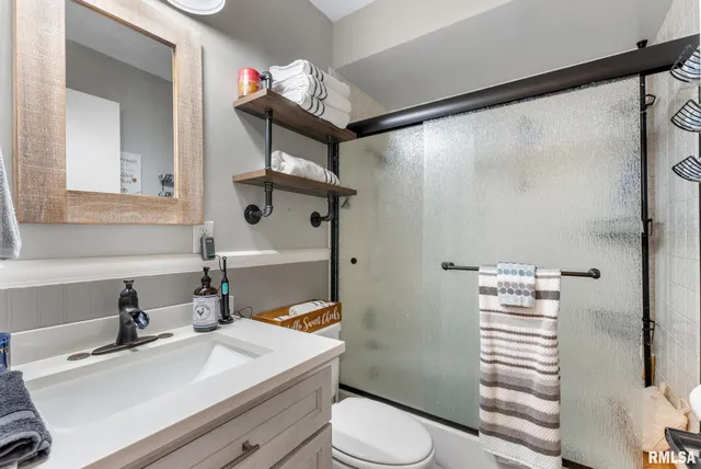 $264,000 | 5713 120th Avenue West, Milan, IL 61264