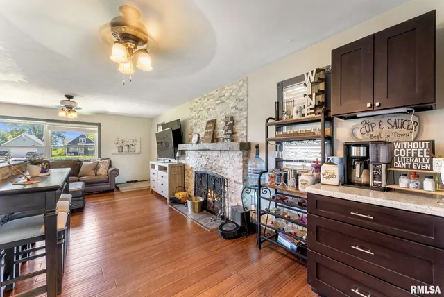 $264,000 | 5713 120th Avenue West, Milan, IL 61264