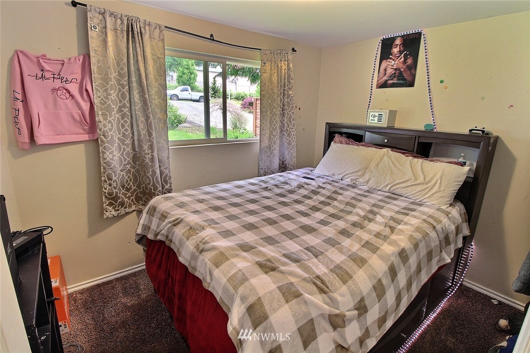 13201 Patriot Way Renton, WA 98059 - Photo 13 of 21 Gallery Image 13