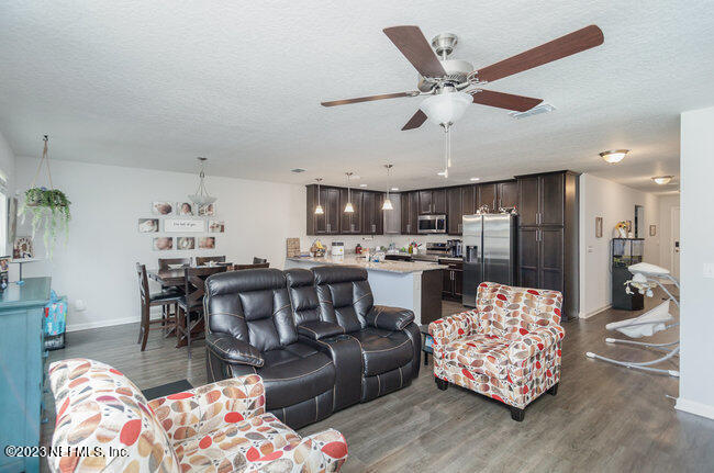 2526 Tebassa Road Jacksonville, FL 32216 - Photo 8 of 27 008_img_9673-edit