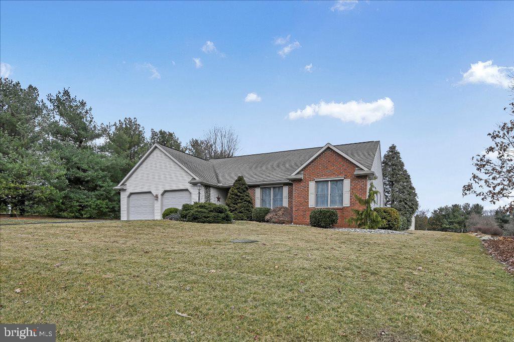 2222 Kilmer Road Manheim, PA 17545 - Photo 1 of 27