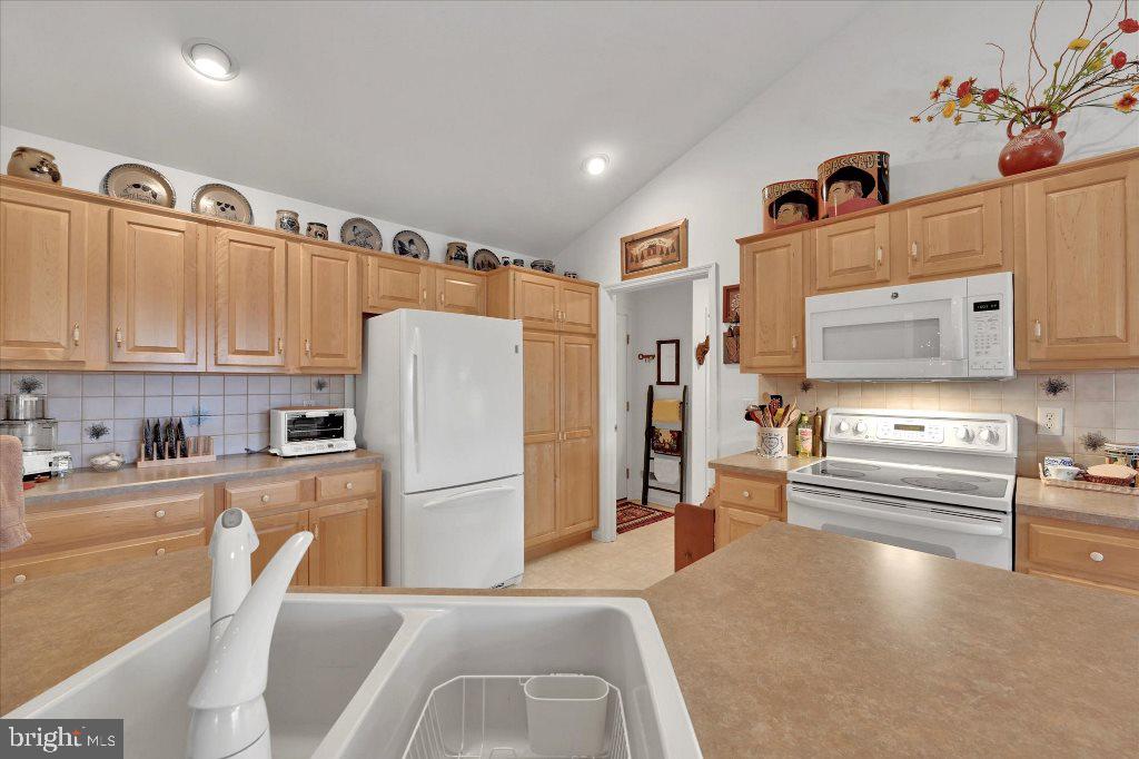 2222 Kilmer Road Manheim, PA 17545 - Photo 11 of 27