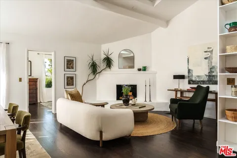 $1,099,000 | 3135 Isabel Drive, Los Angeles, CA 90065