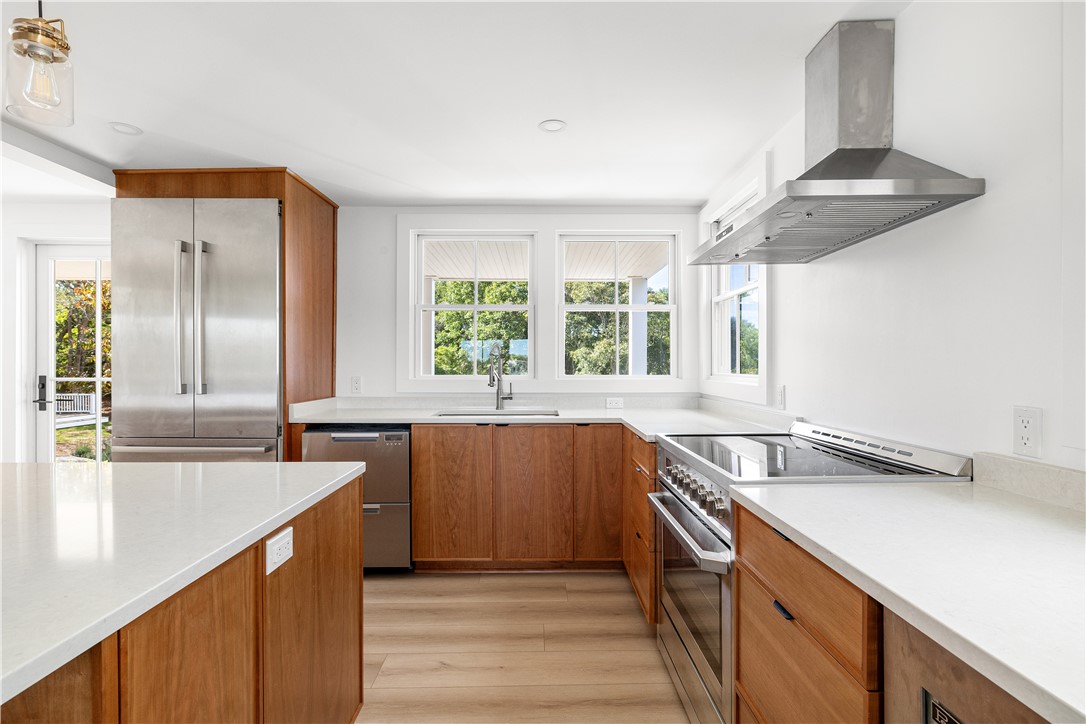 804 Mohegan Trail Block Island, RI 02807 - Photo 12 of 49