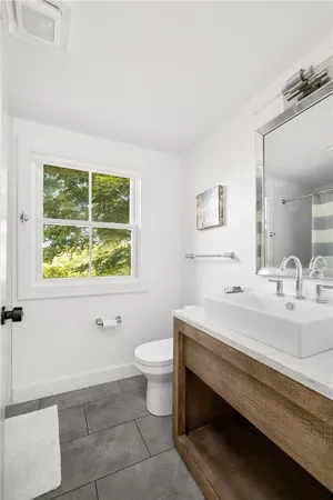 $3,895,000 | 804 Mohegan Trail, Block Island, RI 02807