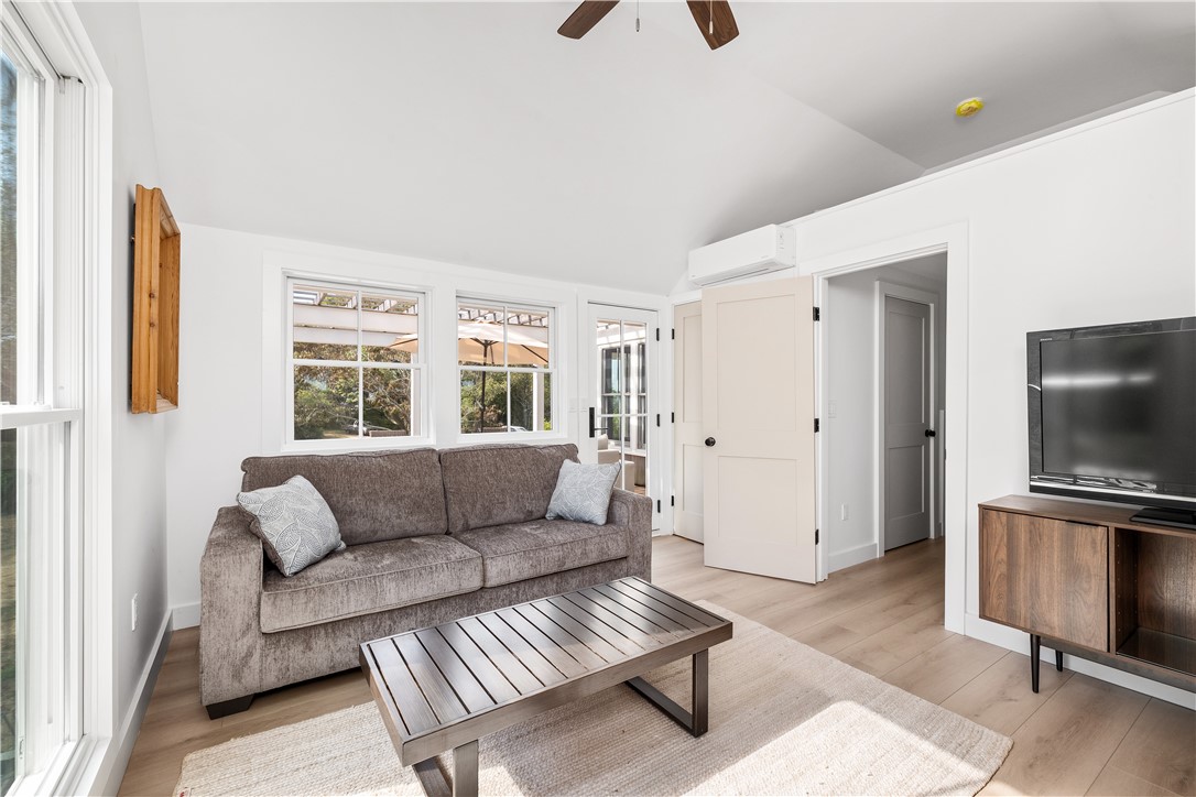 804 Mohegan Trail Block Island, RI 02807 - Photo 19 of 49