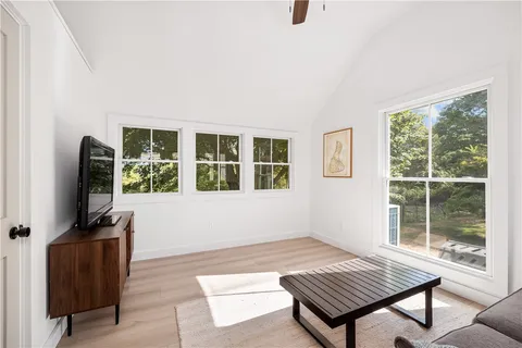 $3,895,000 | 804 Mohegan Trail, Block Island, RI 02807