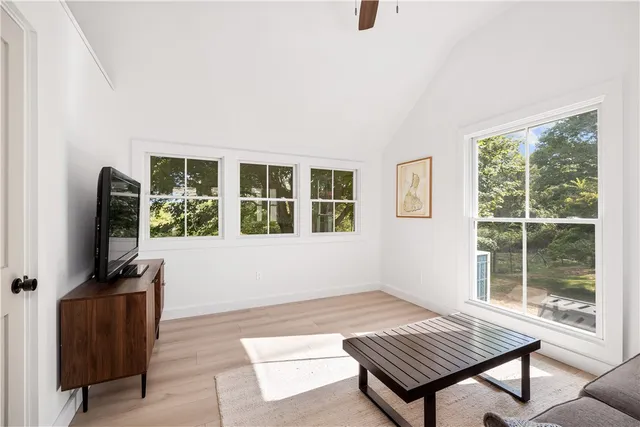 $3,895,000 | 804 Mohegan Trail, Block Island, RI 02807