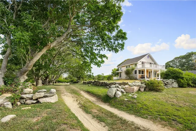 $3,895,000 | 804 Mohegan Trail, Block Island, RI 02807