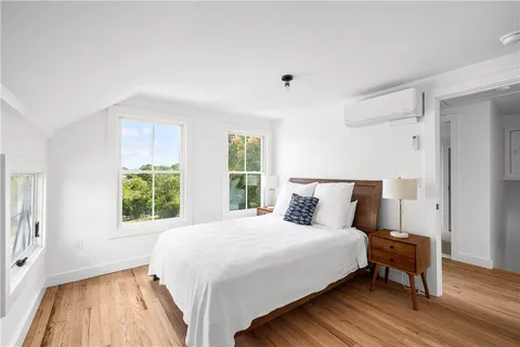 $3,895,000 | 804 Mohegan Trail, Block Island, RI 02807