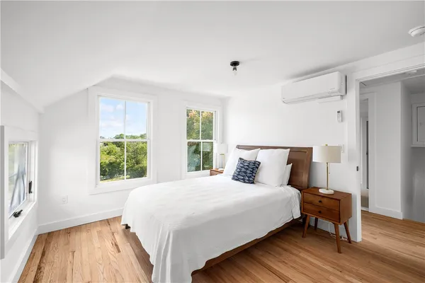 $3,895,000 | 804 Mohegan Trail, Block Island, RI 02807