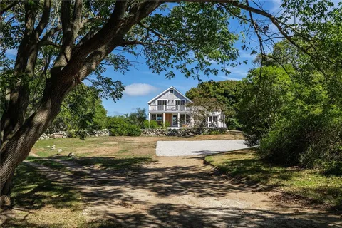$3,895,000 | 804 Mohegan Trail, Block Island, RI 02807