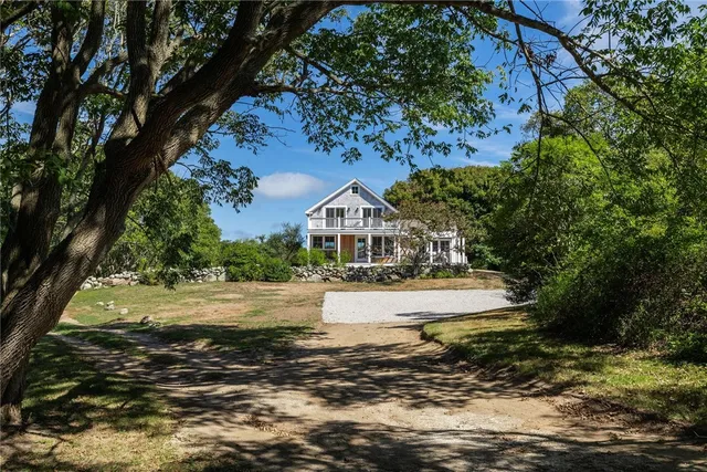 $3,895,000 | 804 Mohegan Trail, Block Island, RI 02807