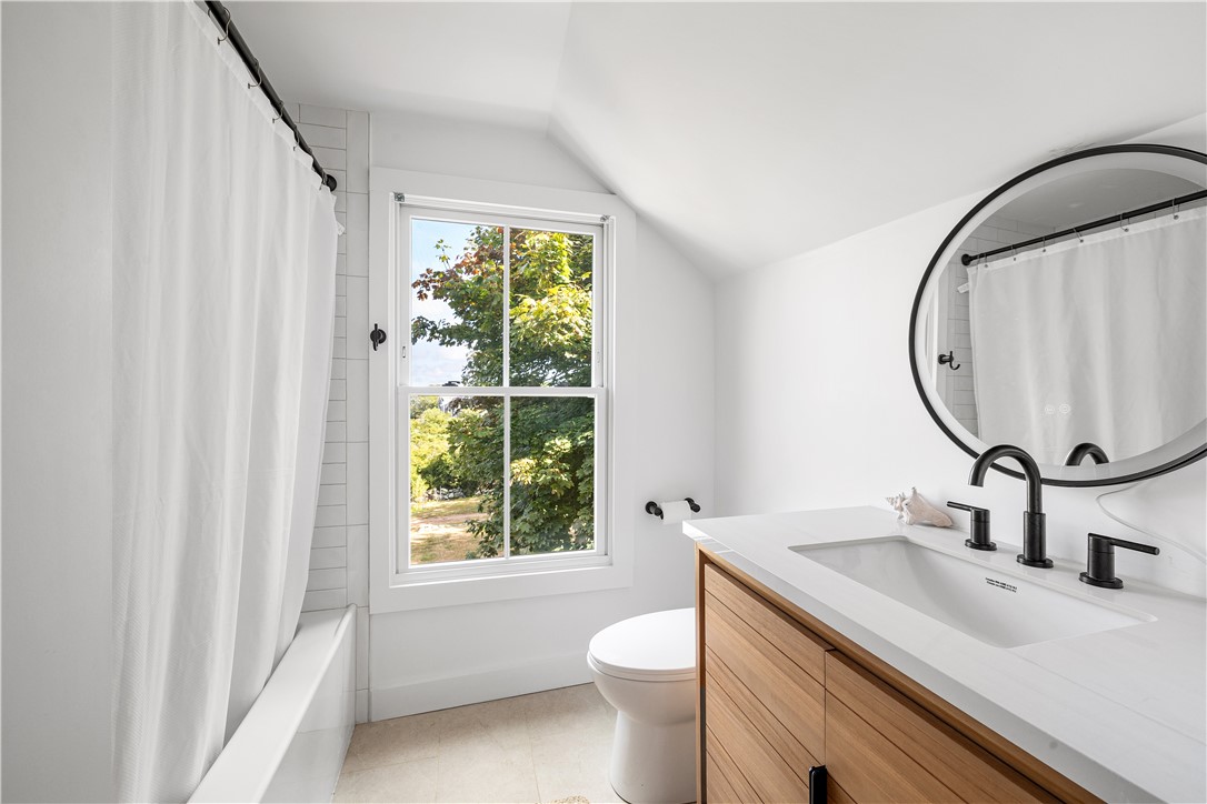 804 Mohegan Trail Block Island, RI 02807 - Photo 31 of 49