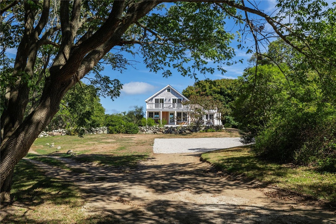 804 Mohegan Trail Block Island, RI 02807 - Photo 4 of 49