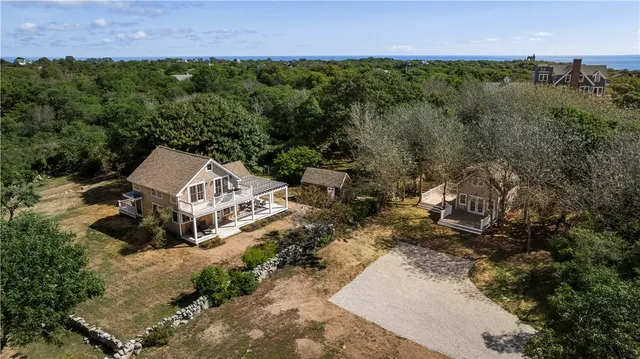 $3,895,000 | 804 Mohegan Trail, Block Island, RI 02807