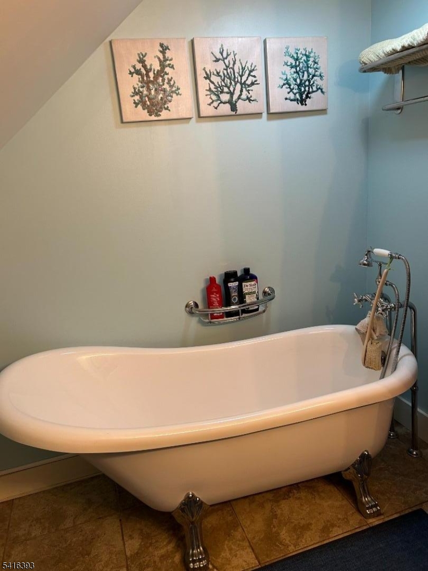 3 Crystal Springs Road Hamburg, NJ 07419 - Photo 16 of 25