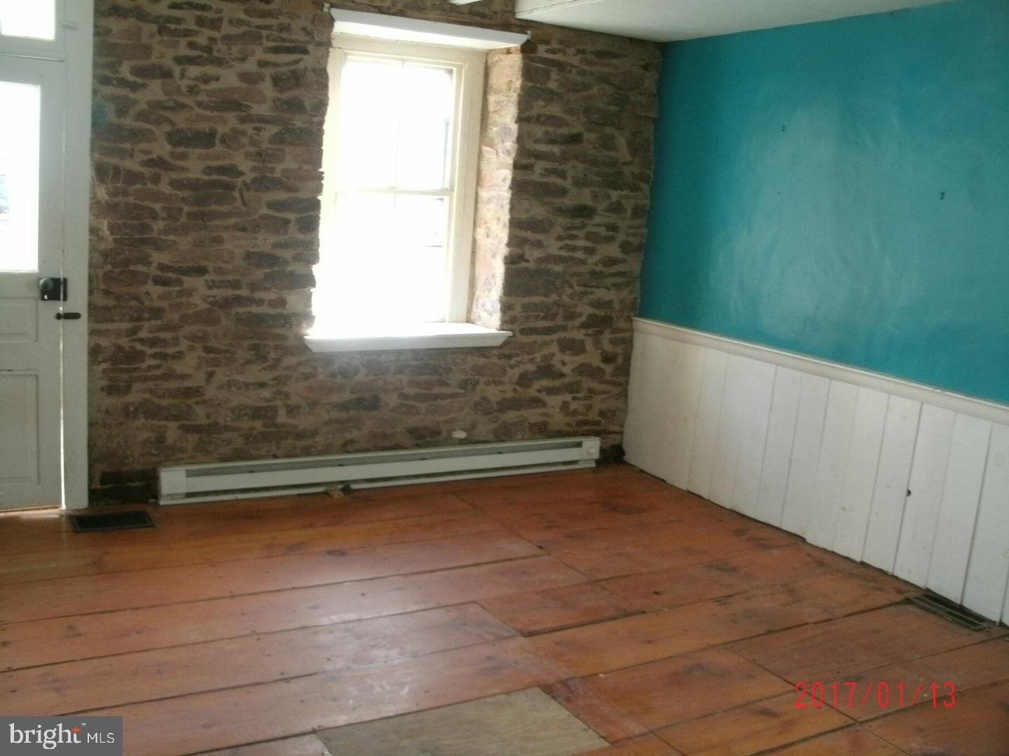 112 Middle Road Dublin, PA 18917 - Photo 5 of 13