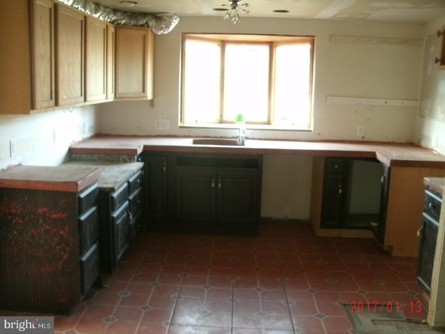 112 Middle Road Dublin, PA 18917 - Photo 6 of 13
