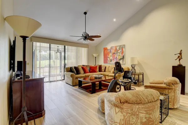 $5,500 | 19550 Sawgrass Drive, Unit 2102, Boca Raton, FL 33434