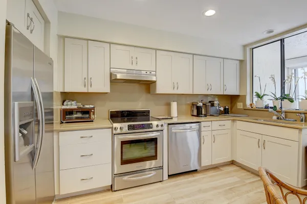 $5,500 | 19550 Sawgrass Drive, Unit 2102, Boca Raton, FL 33434